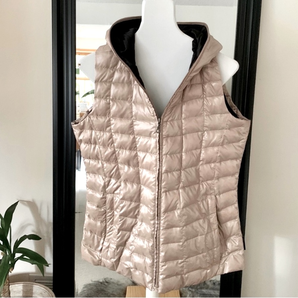Obermeyer Taupe Quilted Hooded Puffer Vest